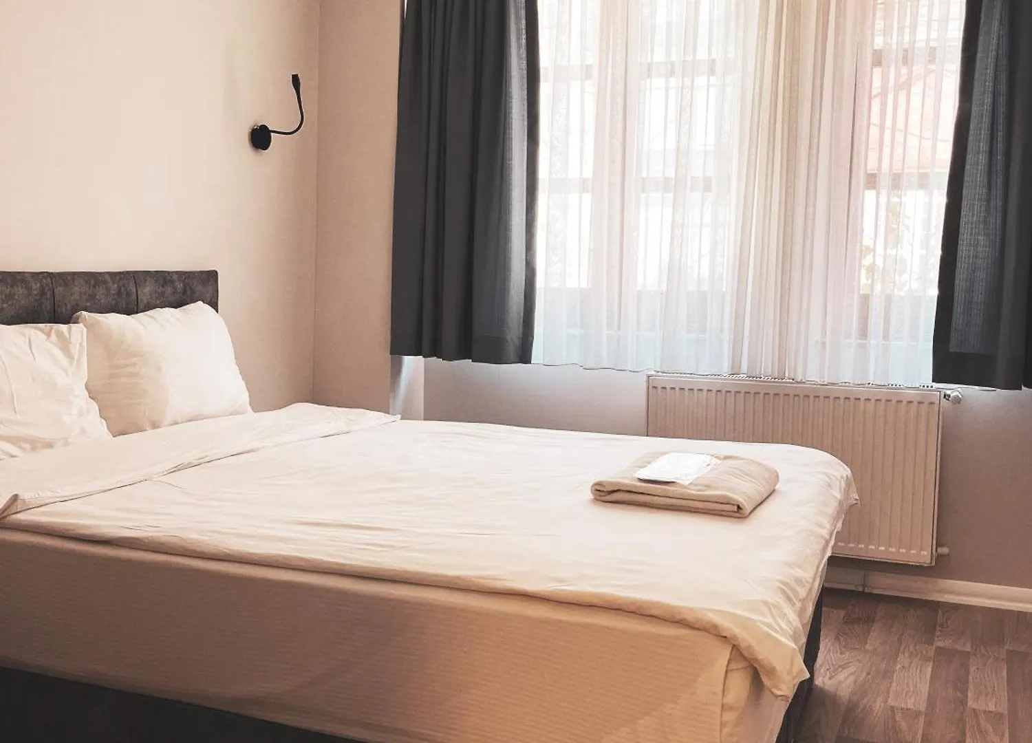 Piya Boutique Hotel Hostel